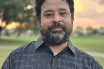 Headshot of Gustavo Aguilar