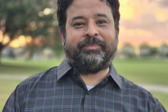 Headshot of Gustavo Aguilar
